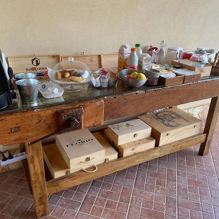 Baglio Olivastro Bed & Breakfast Digerbato Exterior photo